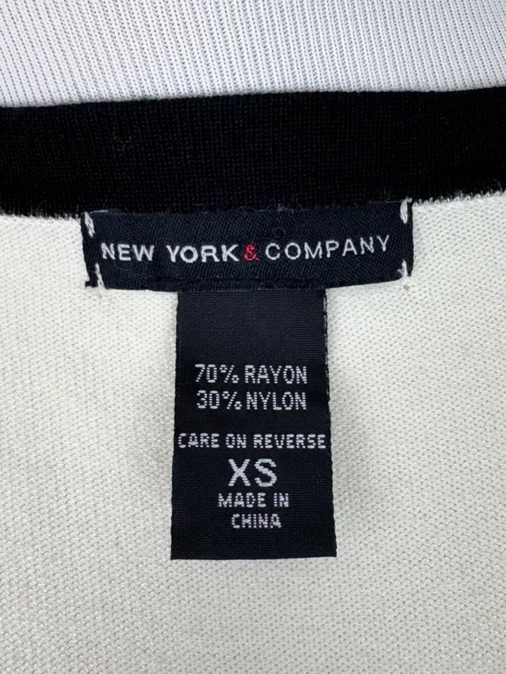 New York & Company Womens 3/4 Sleeve Knit Sweater XS Cream Black Trim Bow Top - Picture 6 of 7